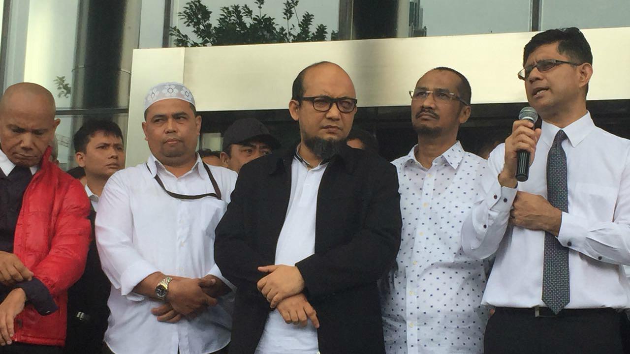 Penyidik KPK Novel Baswedan tiba di KPK