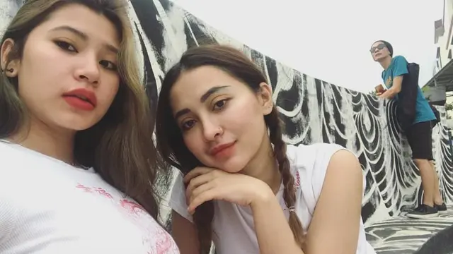 6 Potret Kebersamaan Cupi Cupita dan Sang Adik, Bak Kembar
