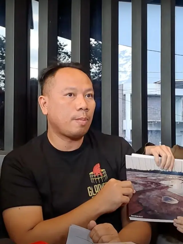 Konferensi pers Vicky Prasetyo didampingi kuasa hukum Sunan Kalijaga di Jakarta Barat, Senin, 4 Maret 2024. (Foto: Dok. YouTube Intens Investigasi)