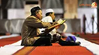 Memasuki Ramadhan, berbagai macam kegiatan digelar seperti berbuka bersama, sholat tarawih, pengajian, pesantren ramadhan dan aktivitas lainnya, &amp;#8232;yang semuanya dibalut dengan nuansa rohani yang khidmat. (Liputan6.com/Abdul Aziz Prastowo)
