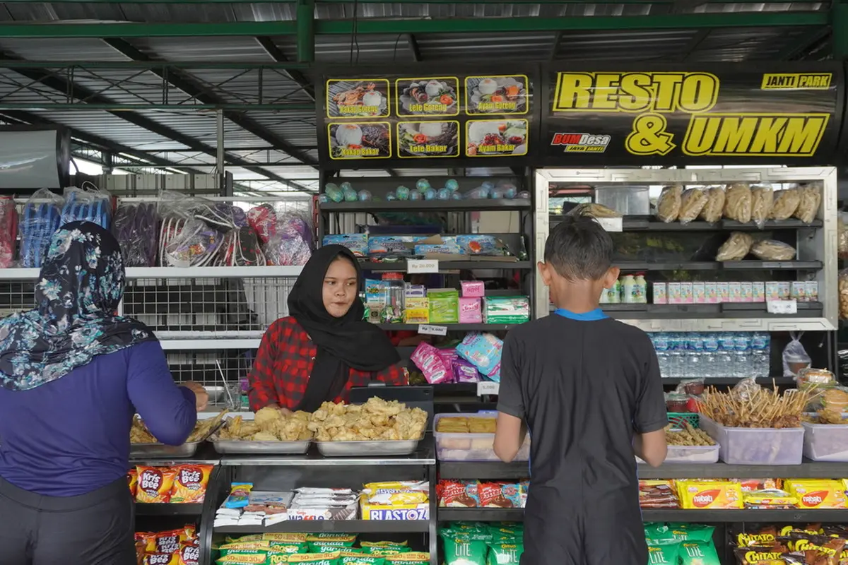 Desa BRILiaN Janti dengan unit usahanya di Janti Park.