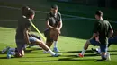 Gelandang Manchester City, Rodri (tengah) saat sesi latihan tim di tempat latihan Manchester City, Manchester Inggris, pada 17 September 2024. (Oli SCARFF/AFP)