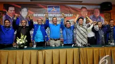 Forum Komunikasi Pendiri dan Deklarator Partai Demokrat menggelar konferensi pers di Hotel Sultan, Jakarta, Senin (24/11/2014). (Liputan6.com/Johan Tallo)