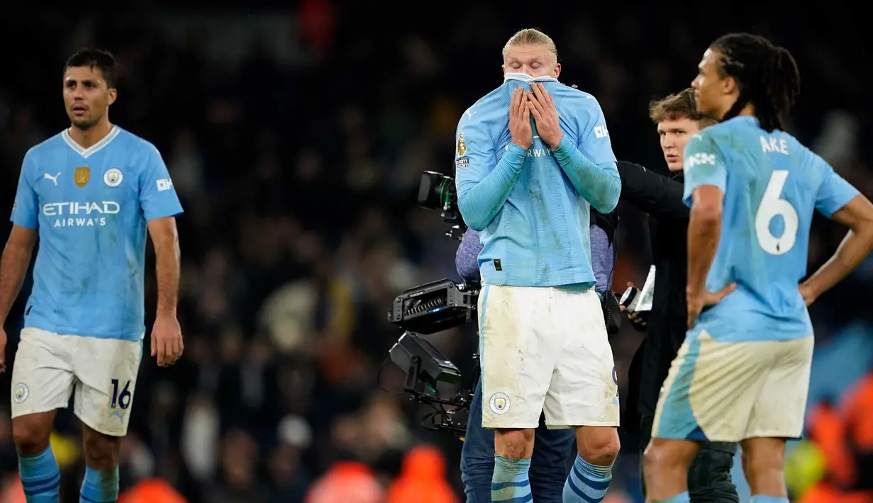 The Citizens juga gagal memperpendek jarak dengan Liverpool yang masih kokoh sebagai pemuncak klasemen sementara Liga Inggris. (AP Photo/Dave Thompson)