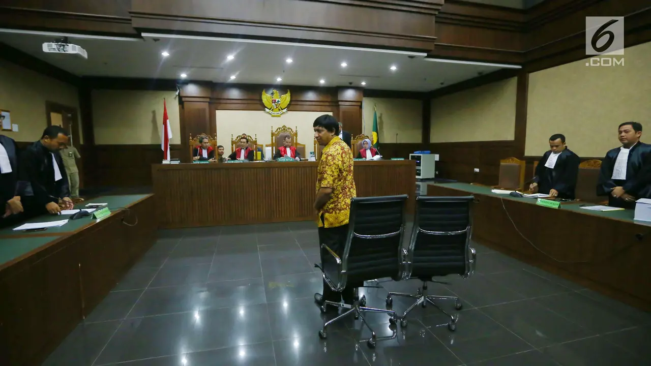Fahd El Fouz Jalani Sidang Dakwaan Kasus Korupsi Alquran