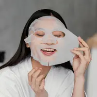 Sheet mask di malam hari/copyright freepik.com/freepik