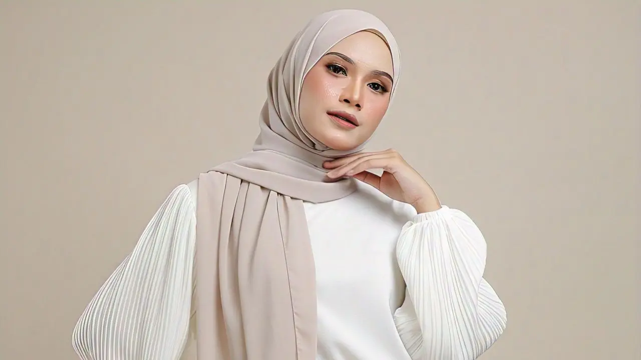 Outfit ke Pantai Hijab Simple