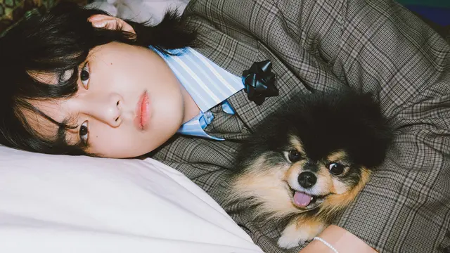 V BTS dan Yeontan. (Bighit Music via Soompi)