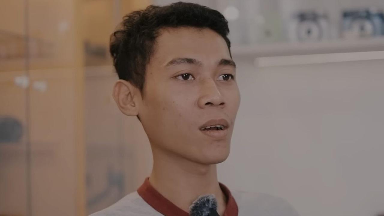 "Memang karena saya yang sudah kenal uang jadi malas saja gitu terusin sekolah, orang tua jelas marah," kata Ilham dikutip akun YouTube Naik Kelas, Rabu (11/10).