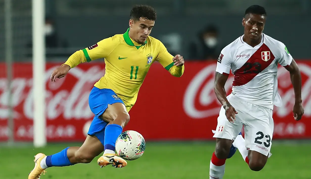 Philippe Coutinho. Salah satu pemain bintang Brasil yang juga disingkirkan Tite adalah sayap kiri yang kini membela Aston Villa, Philippe Coutinho. Di samping tipe bermainnya yang kurang disukai Tite, pemain berusia 30 tahun ini juga tengah mengalami cedera paha yang dialaminya saat sesi latihan bersama Aston Villa yang membuatnya harus absen saat The Villans menekuk Manchester United 3-1 di pekan ke-15 Liga Inggris 2022/2023 (6/11/2022). (AFP/Pool/Daniel Apuy)