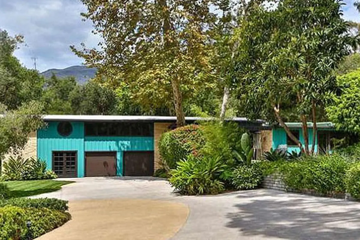 [Bintang] Rumah Miley Cyrus