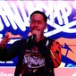 Seniman multi talenta, Pandji Pragiwaksono menggelar tur konser hiphop ke 9 kota dengan Big Bird Premium bertajuk 'Nusantarap', Jakarta, Rabu (28/10/2015). (Liputan6.com/Yoppy Renato)