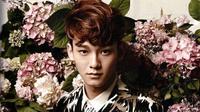 Chen `EXO` melakukan hal yang tak terduga. Saat beraksi solo, tiba-tiba dia berhenti menyanyi. Duh, kenapa ya?