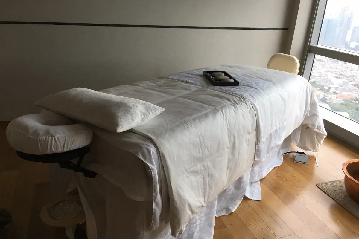 Heavenly Spa The Westin merupakan spa tertinggi di Jakarta yang dapat melepas penat dari stres sehari-hari.