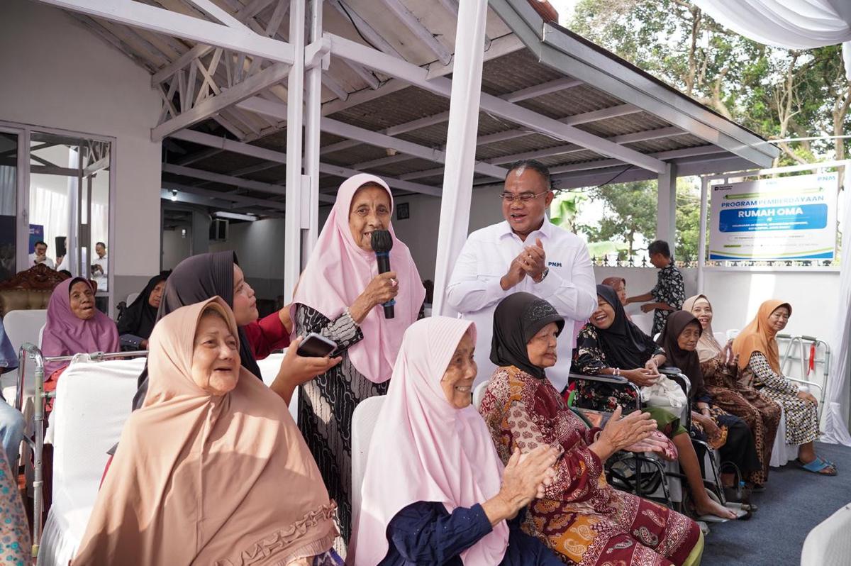 Bukan Sekadar Hobi, Lansia Depok Sukses Beternak Ayam dan Ikan. (istimewa)