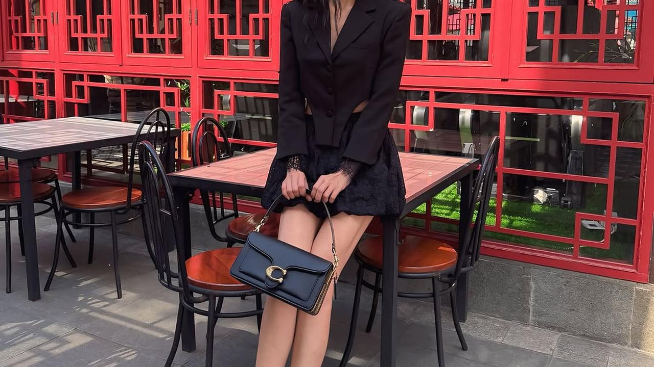 Potret Terbaru Agnes Jennifer yang Punya Kaki Jenjang dan Body Goals Impian Semua Orang