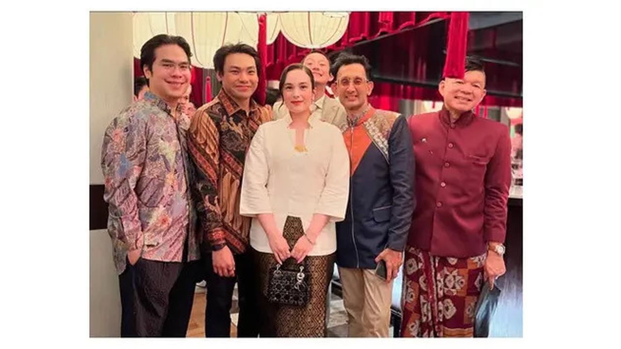 9 Potret Tamu Artis di Pernikahan Brandon Salim dan Dhika Himawan, Ada Sheila On 7