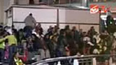 Water Front adalah kawasan wisata terkenal di Cape Town, Afsel. Selama piala dunia, lokasi ini kerap dikunjungi turis dan para suporter sepakbola yang ingin nonton pertandingan. 
