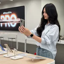 Cek harga Phone 16, iPhone 16 Plus, iPhone 16 Pro, iPhone 16 Pro Max, dan iPhone 16e yang sudahbisa dibeli di Indonesia&nbsp;hari ini 11 April 2025. (Doc: Istimewa)