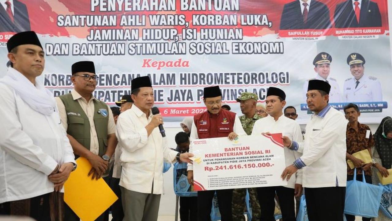 Pemerintah Salurkan Bantuan Sosial Bencana Rp878 Miliar untuk Tiga Provinsi Terdampak