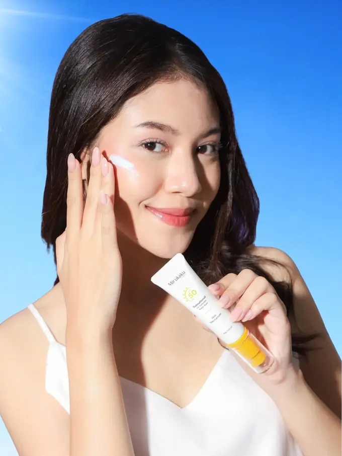 Cuaca Panas Meningkat, Sunscreen Water Based Jadi Kuncian Perlindungan Kulit untuk Aktivitas Sehari-Hari