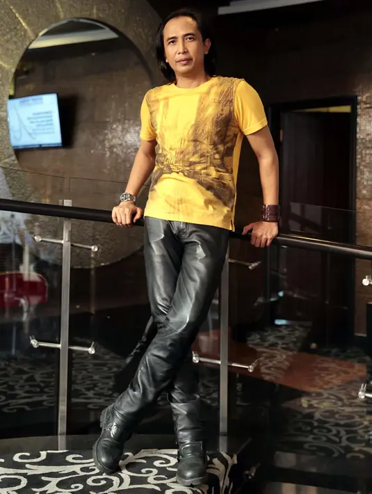 Usaha keras Band Padi kini telah membuahkan hasil. Suka duka yang telah mereka hadapi kini berubah menjadi kebahagian, di mana mereka berhasil mencapai puncak kesuksesan dan mendapat ruang di hati penggemarnya. (Deki Prayoga/Bintang.com)