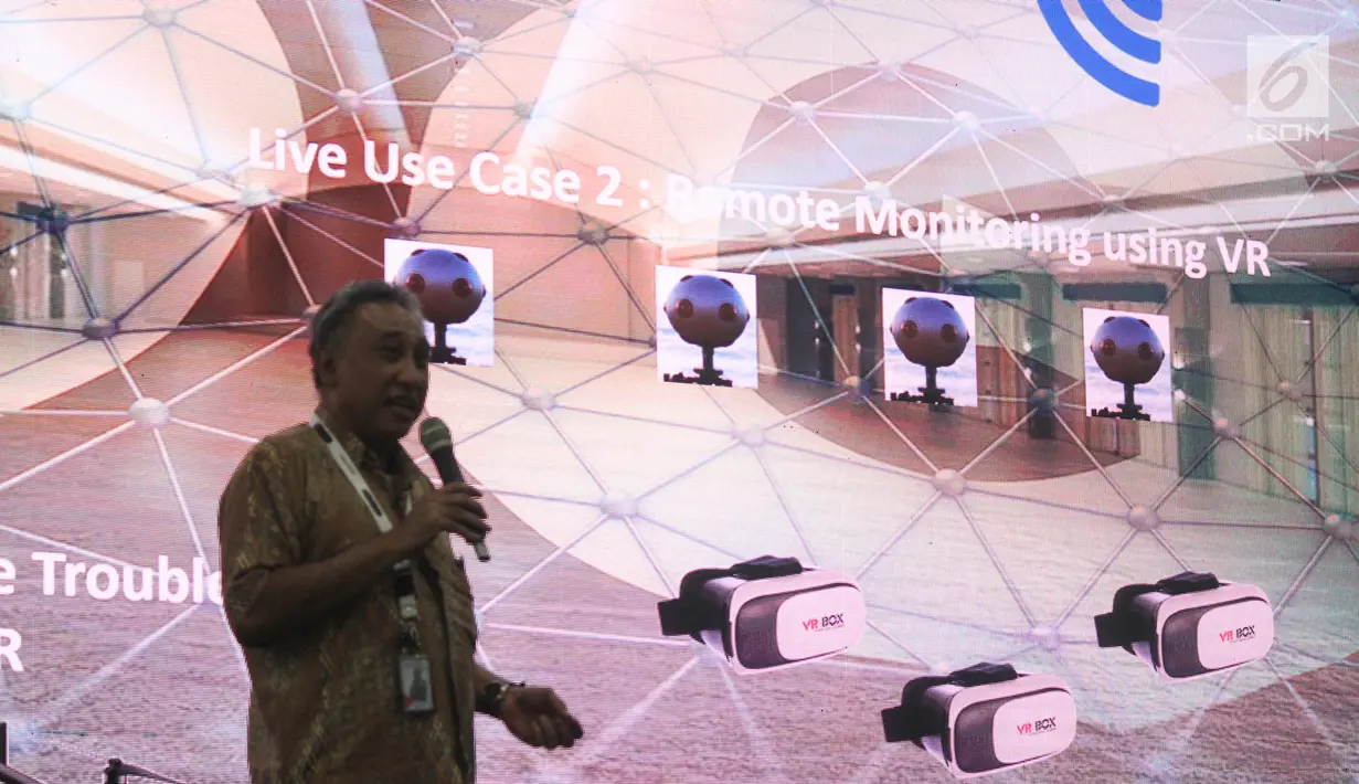 Layar monitor remote monitoring using VR saat uji coba 5G di Marundra Refinery PT Smart, Jakarta, Senin (19/8/2019). Kemkominfo, Smartfren dan ZTE menerapkan teknologi 5G bagi industri manufaktur agar dapat meningkatkan efisiensi waktu, peningkatan akurasi dan kualitas produk. (Liputan6.com/HO/Agus)