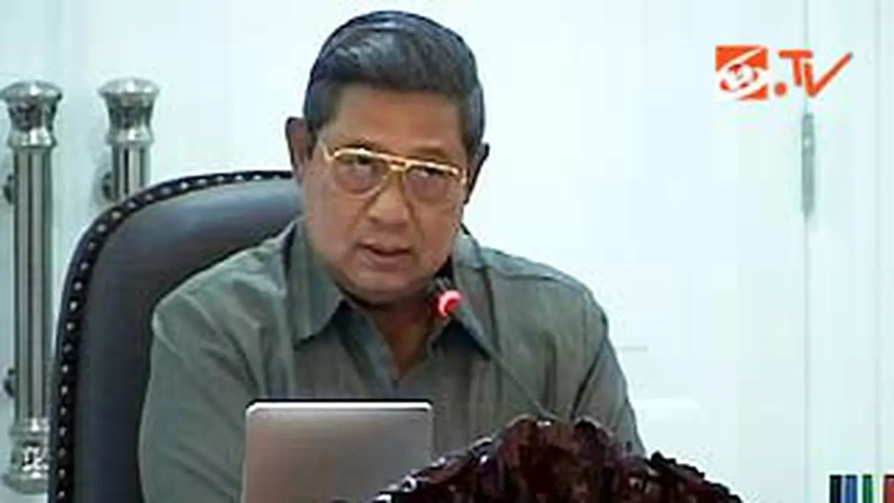 110118bsby-gayus.jpg