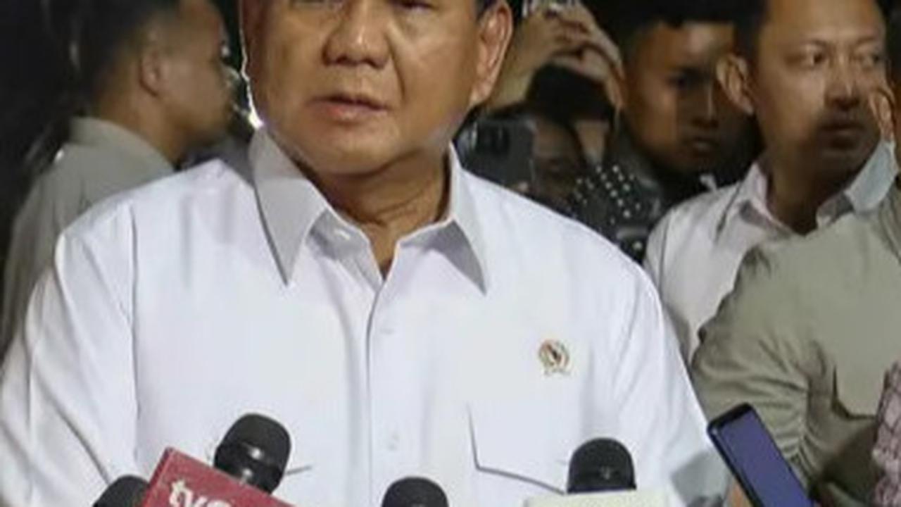 Natalius Pigai Satu-satunya Calon Menteri Prabowo yang Nyetir Sendiri Mobilnya ke Hambalang