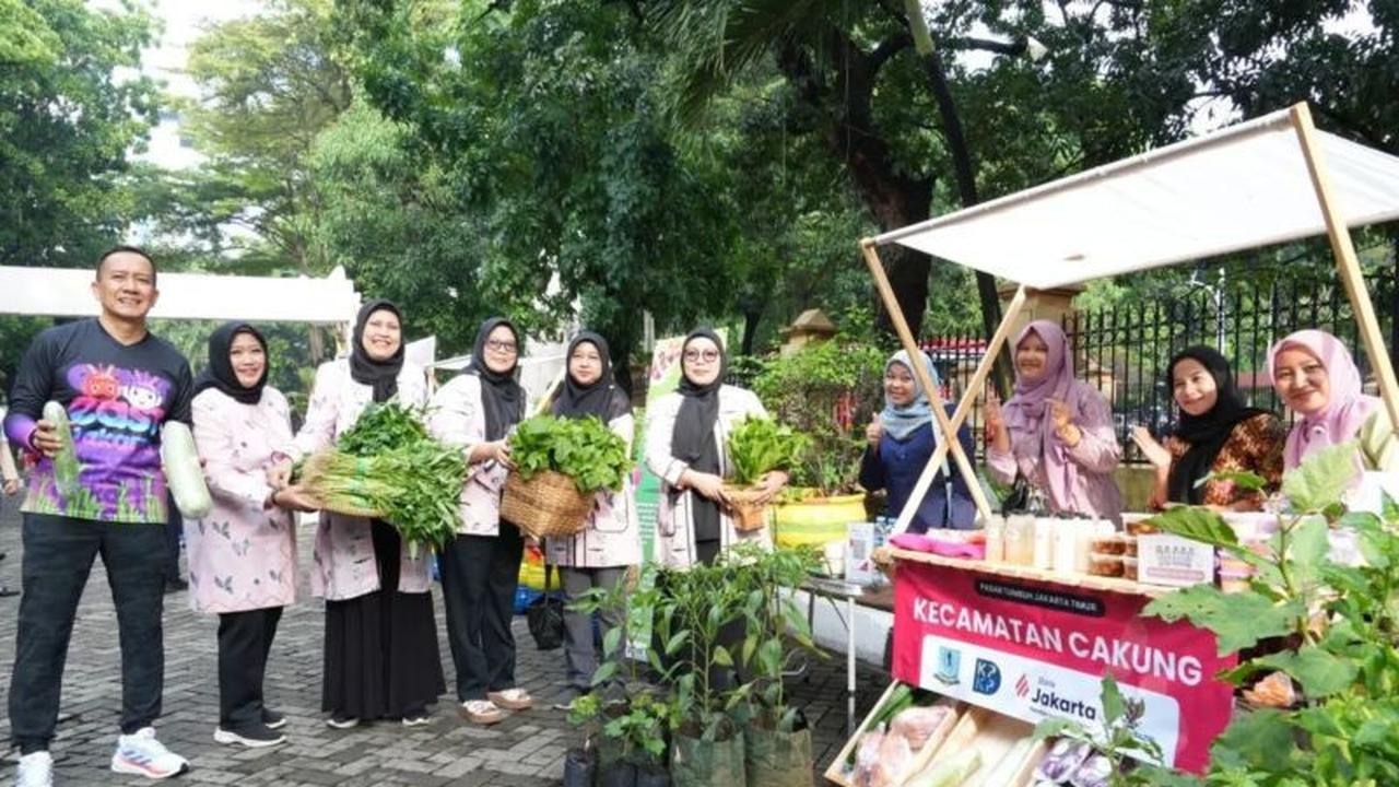 Wow, Omzet Pasar Tumbuh Jaktim Capai Rp31 Juta: Bukti Nyata Semangat Urban Farming Warga!