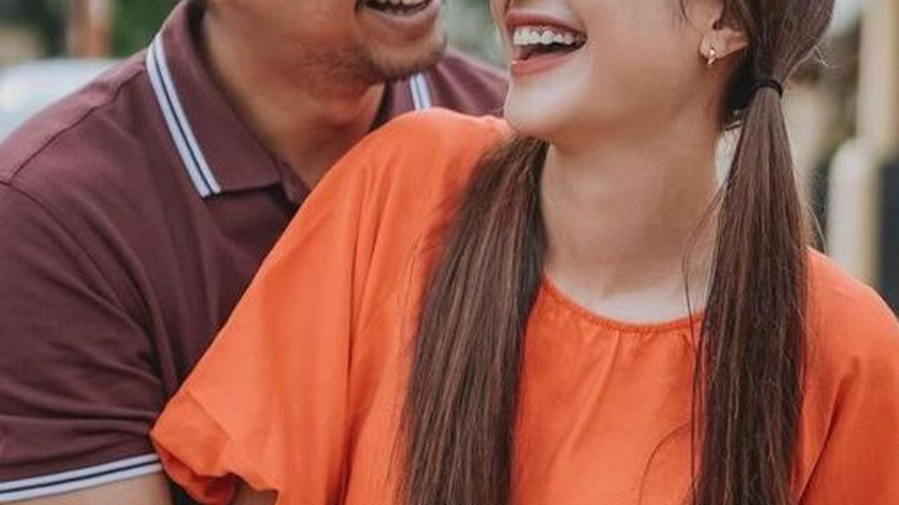 Potret Cantik Mikha Tambayong Rayakan Momen Anniversary Pernikahan ke-1 dengan Deva Mahenra, Penampilannya Curi Perhatian