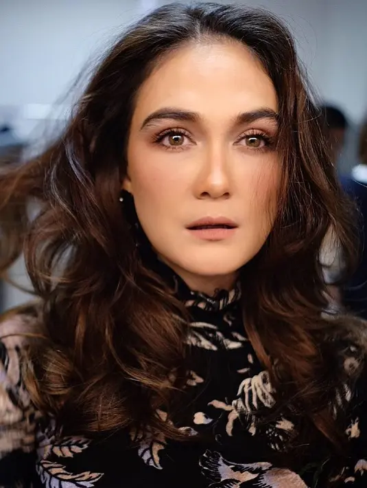 (Instagram/lunamaya)