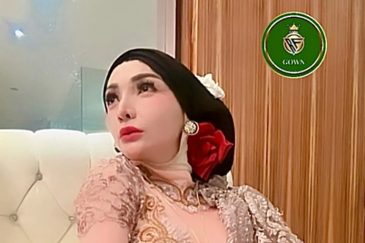 Potret Roro Fitria Kondangan di Acara Ngunduh Mantu Al