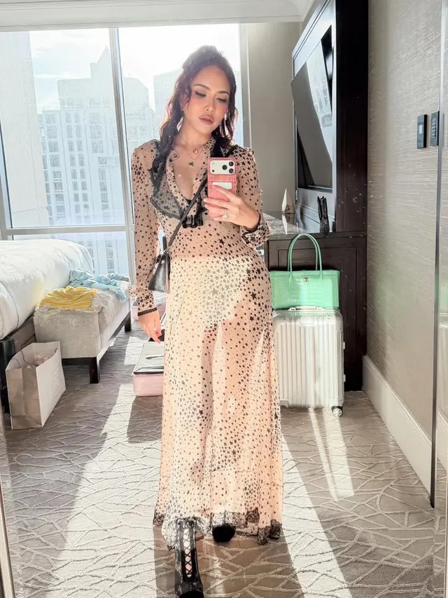 Shandy Aulia Nonton Konser Bruno Mars di Amerika Serikat. [@shandyaulia]