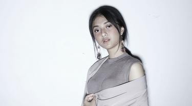 Lirik Lagu Rahmania Astrini Tanpa Rindu News Entertainment Fimela Com
