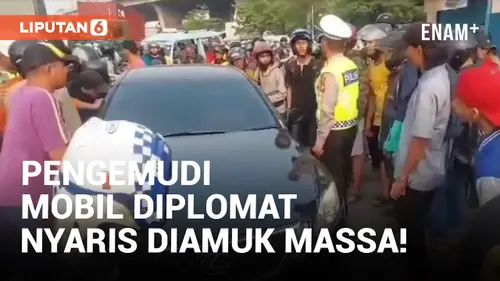 VIDEO: Tabrak Empat Orang di Jakut, Sopir Mobil Diplomat Nyaris Dimassa