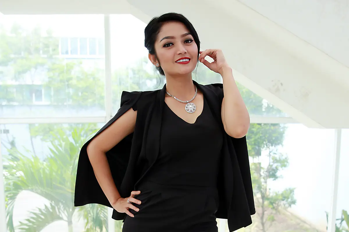 [Bintang] Siti Badriah