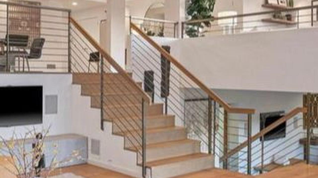 Desain Rumah Split Level Minimalis yang Luas dan Megah