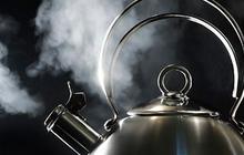 Tak Selamanya Sehat, Ketahui 5 Dampak Buruk Minum Air Hangat saat Perut Kosong