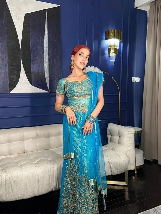 Selain make up biasa, Tasya Farasya sering kali cosplay menjadi karakter Disney dll. Kali ini dia terlihat cantik seperti Princess Jasmine [instagram/tasyafarasya]