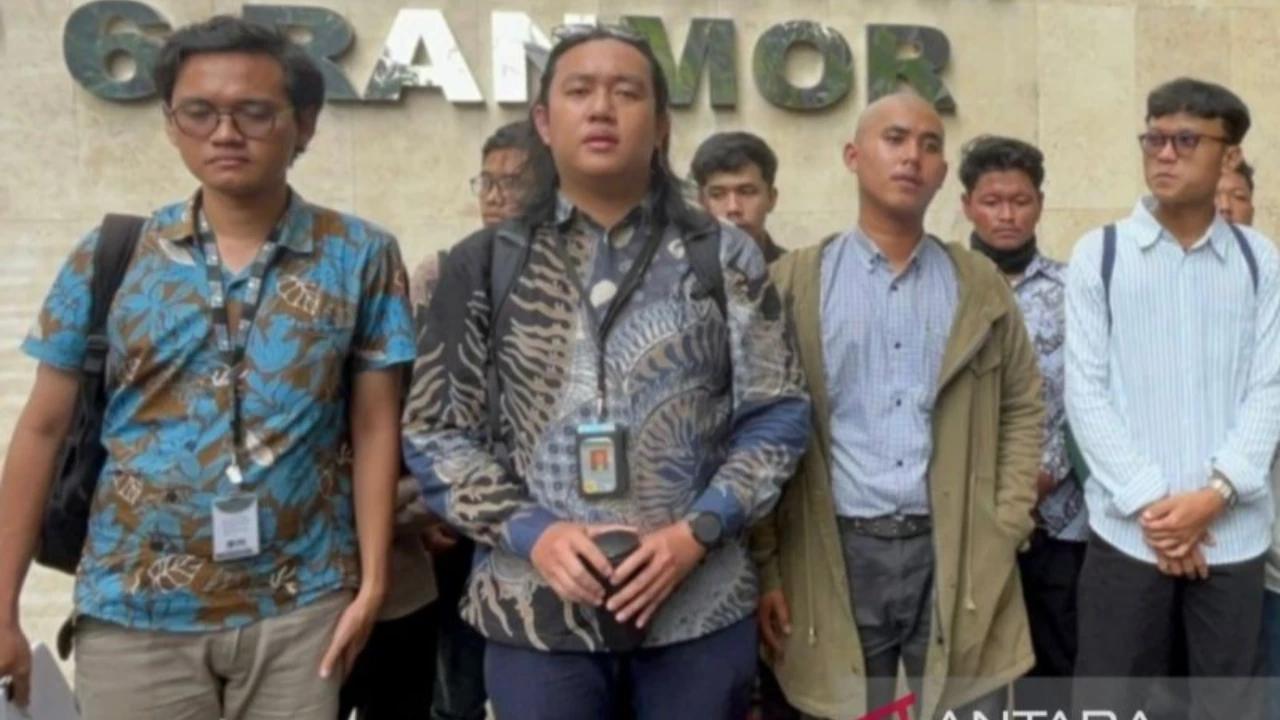 Semangat Tak Padam! Andrie KontraS Sampaikan Salam Perjuangan dari Ruang Perawatan