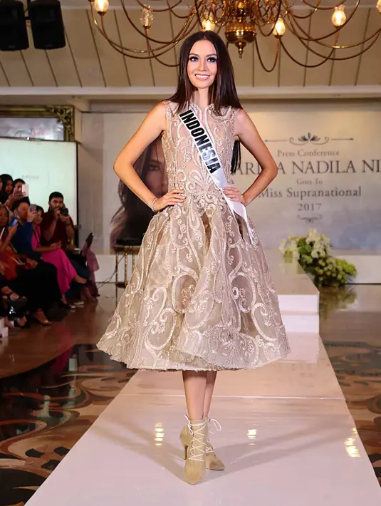 Sejak enam bulan, Karina mempersiapkan diri untuk melangkah ke ajang Miss Supranational 2017 di Polandia. Acara akan berlangsung pada  1 Desember mendatang. Tapi sebelumnya, akan menjalani karantina bersama 80 kontestan lain. (Deki Prayoga/Bintang.com)