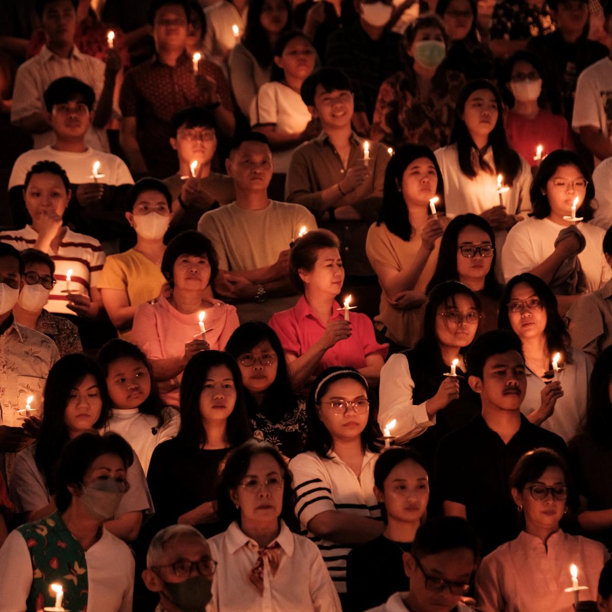 Misa Malam Paskah di Gereja Santo Kristoforus
