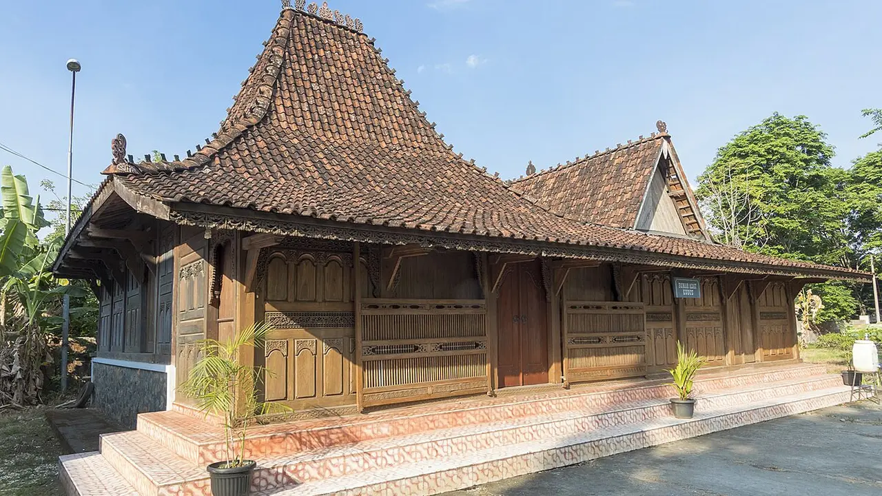 Rumah Joglo Pencu