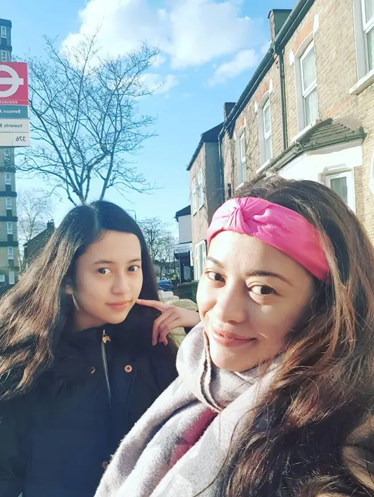 (Instagram/angie_virgin)