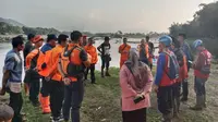 Tim gabungan bersiap melakukan pencarian korban tenggelam di Waduk Saguling, Kabupaten Bandung Barat, Kamis, 12 Juli 2024. (Dok. Istimewa)