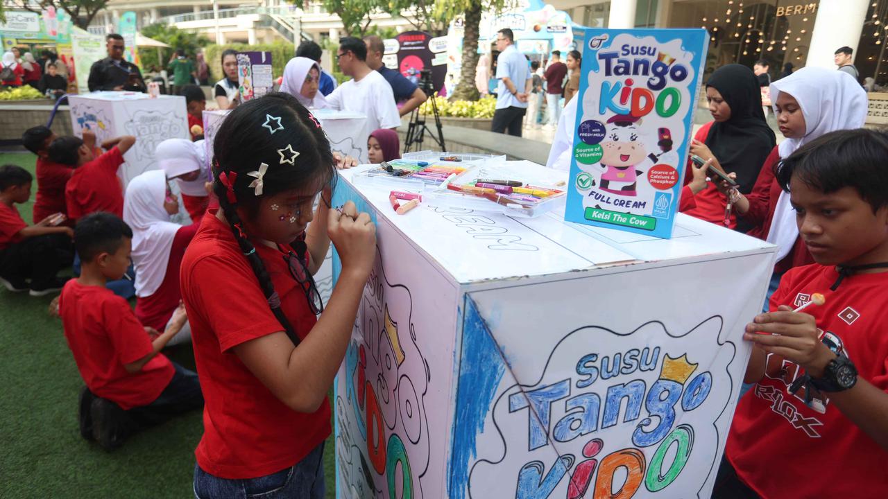 Kreativitas Anak Semarakkan Kegiatan Mewarnai Kemasan Susu