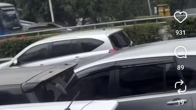 Kronologi 3 Mobil Kecelakaan Beruntun di Tol Dalam Kota