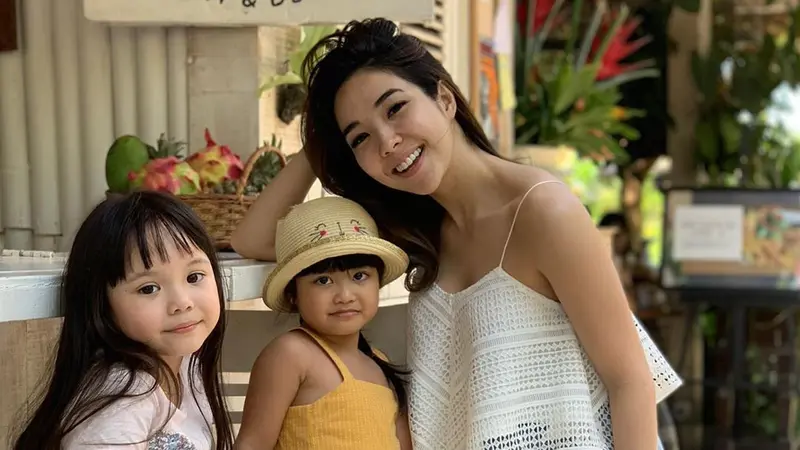 6 Momen Seru Gempi dan Gisella Anastasia Liburan Ke Bali