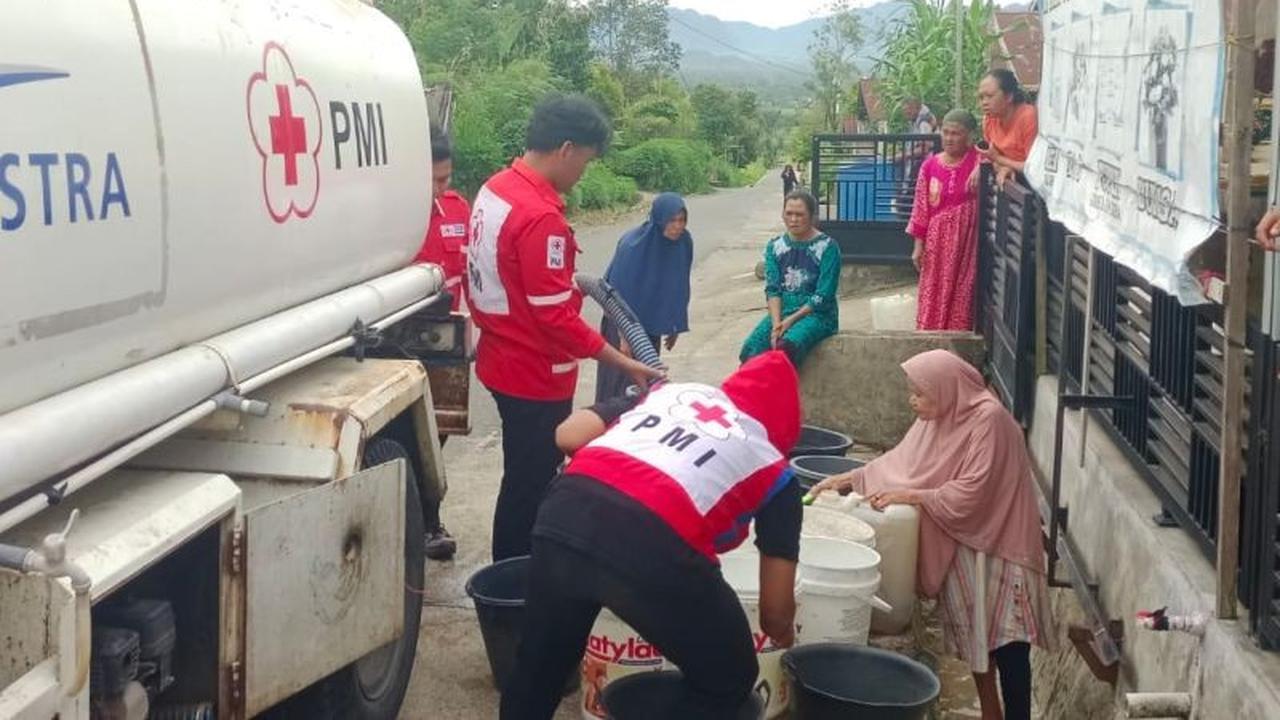 BPBD Agam Distribusi Air Bersih ke 11 Nagari Terdampak Kemarau Sejak Akhir Agustus 2025
